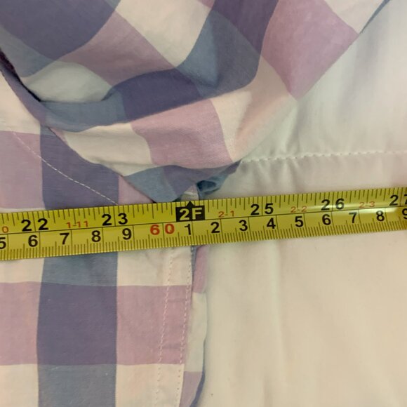 GAP - Picture 3 of 3